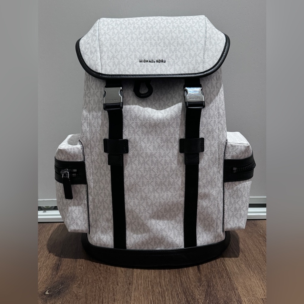 Michael Kors Cooper Logo White Backpack - Picture 1 of 4
